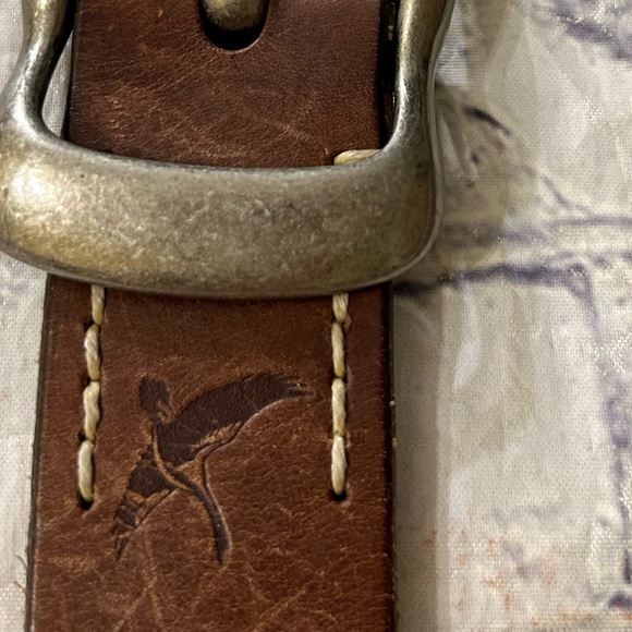 EDDIE BAUER VINTAGE DISTRESSED RUGGED BROWN ITALIAN LEATHER MENS BELT SIZE 42 - Picture 8 of 8